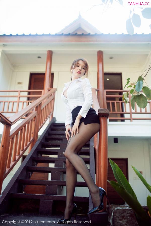 妮小妖  [XIUREN]高清写真图 2019.08.09 黄楽然第1张图片